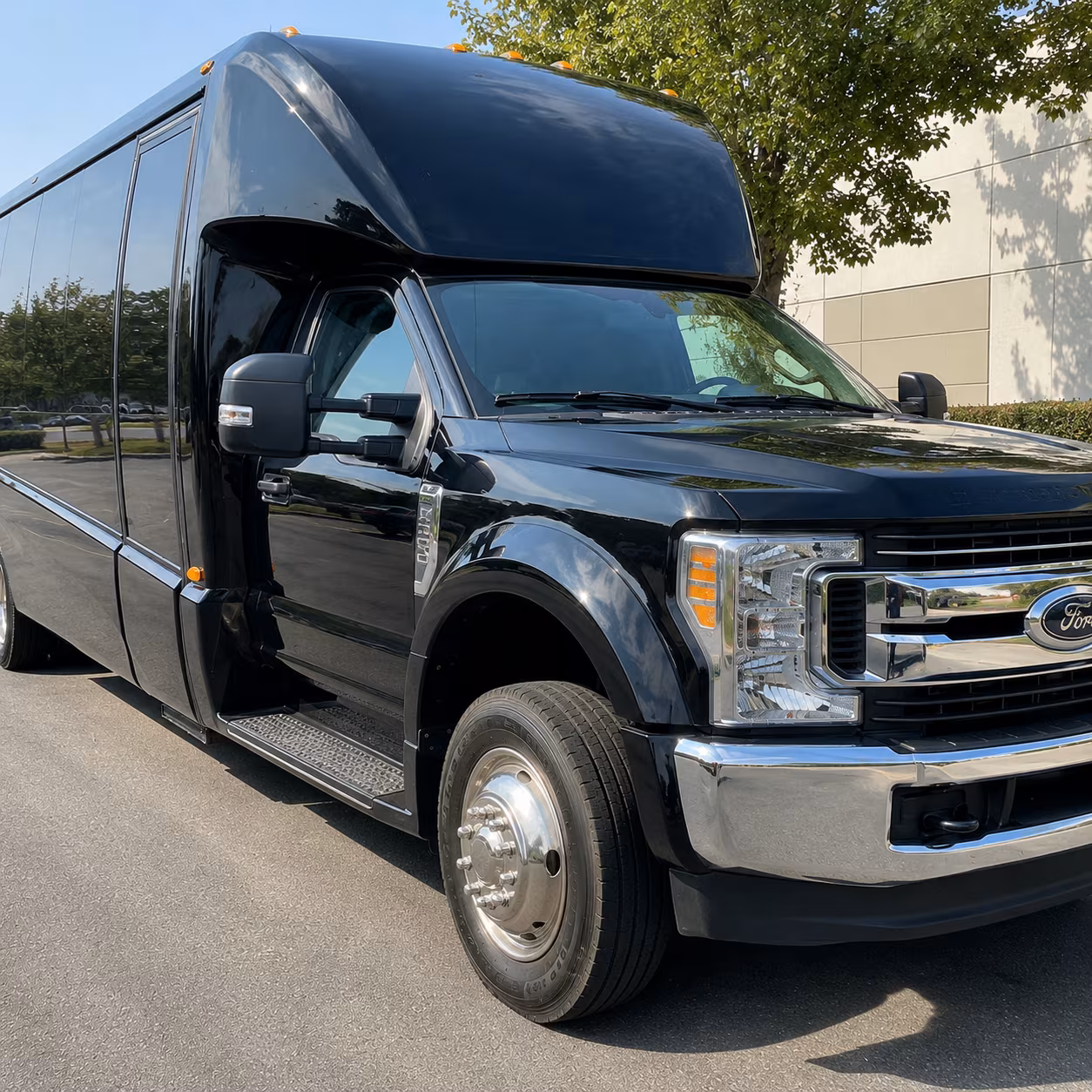 rent a bus in topeka for washburn rural prom