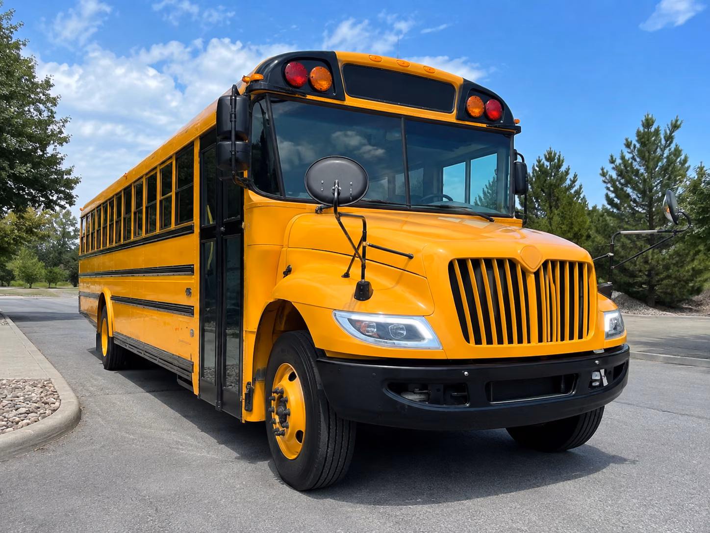 school bus rentals for state capitol and civic education trips in topeka